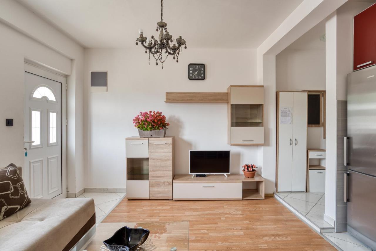 Cukic Rafailovici Apartment *